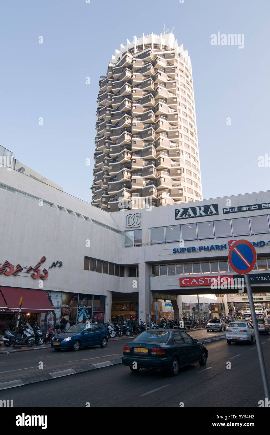 Israel, Tel Aviv Dizengoff centre shopping mall and residential tower Stock Photo