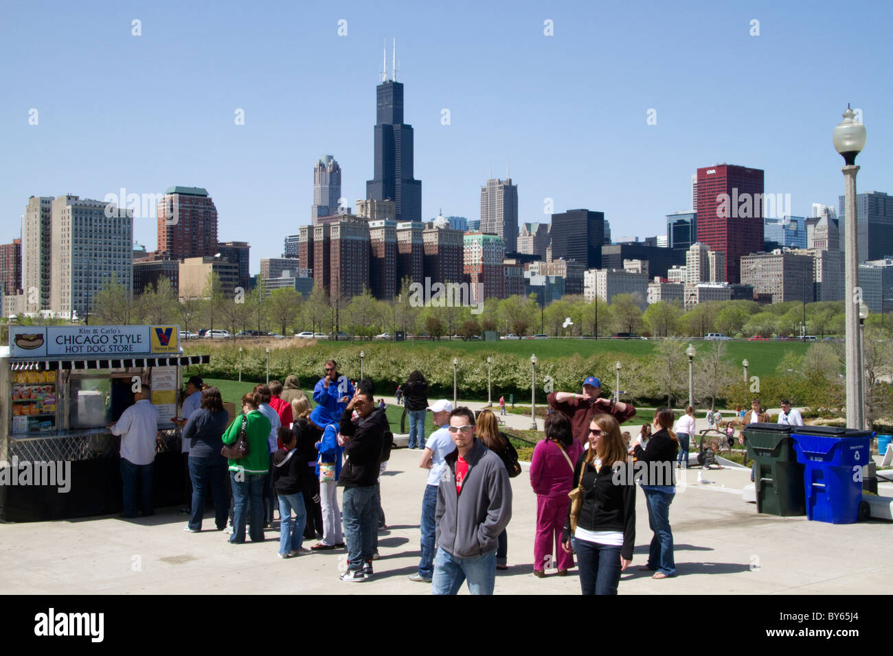 Hot dog vendor with Willis Tower in the background at Shedd Aquarium in Chicago, Illinois, USA. Stock Photo