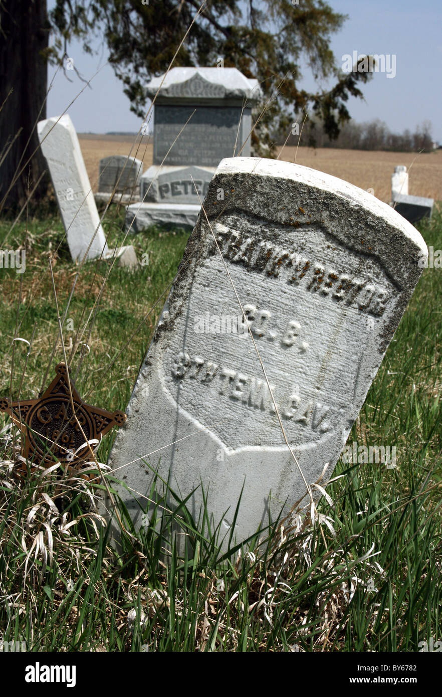 Civil War era tombstone in a small Nebraska cemetery Stock Photo Alamy