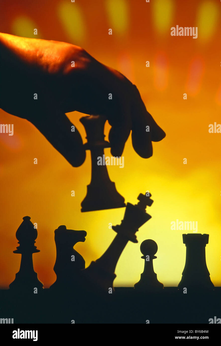 Hand moves chess pieces hi-res stock photography and images - Alamy