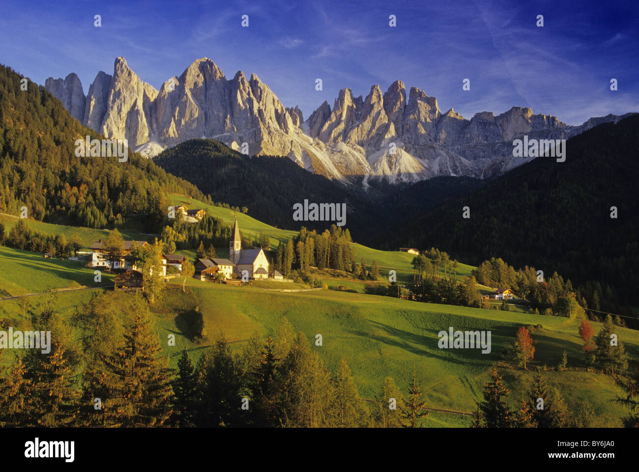 Santa Magdalena, Le Odle, Val di Funes, Dolomite Alps, South Tyrol ...