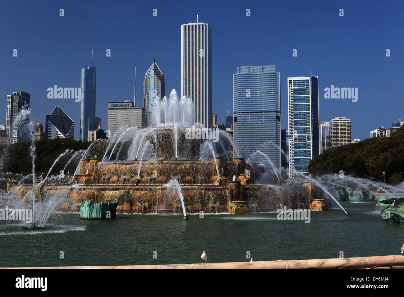 Buckingham Fountain, Grant Park, Chicago, Illinois, USA Stock Photo - Alamy