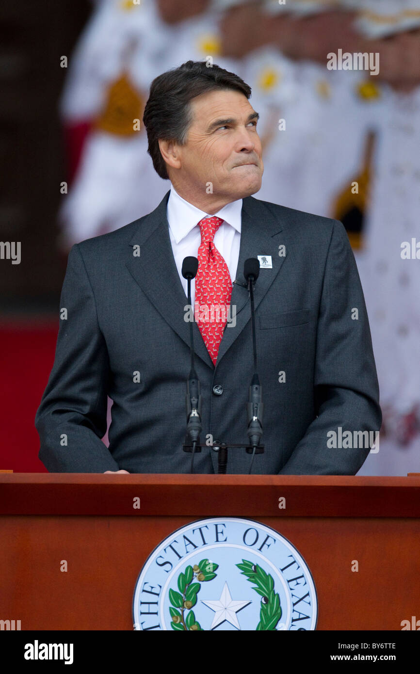 Texas Governor Rick Perry gives inaugural speech at the Capitol in