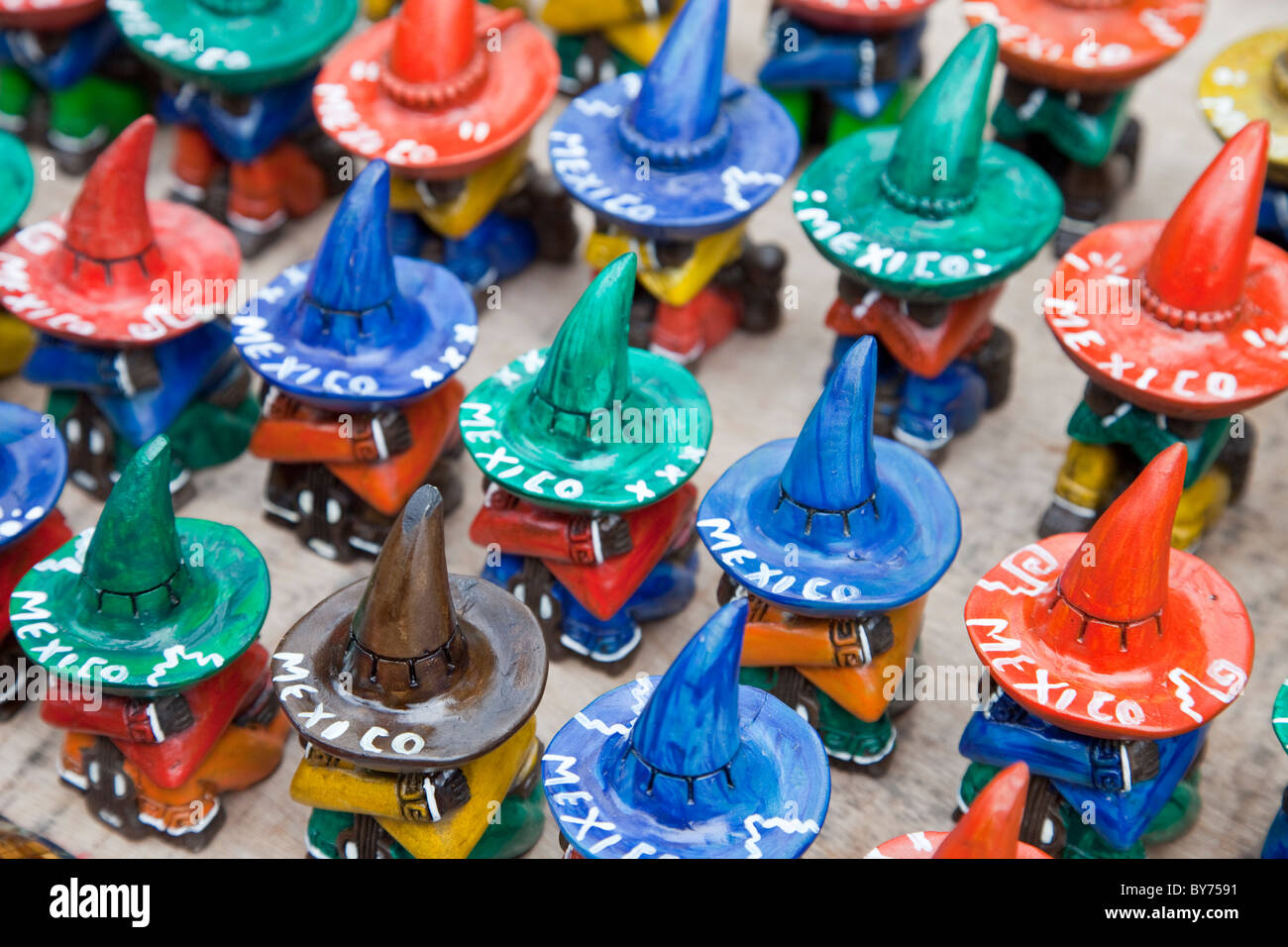 Ceramic souvenirs at Chichen Itza, Mexico Stock Photo - Alamy