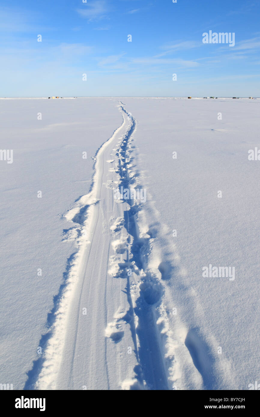 Red Lake Minnesota Fishing / How To Ice Fish Upper Red Lake In