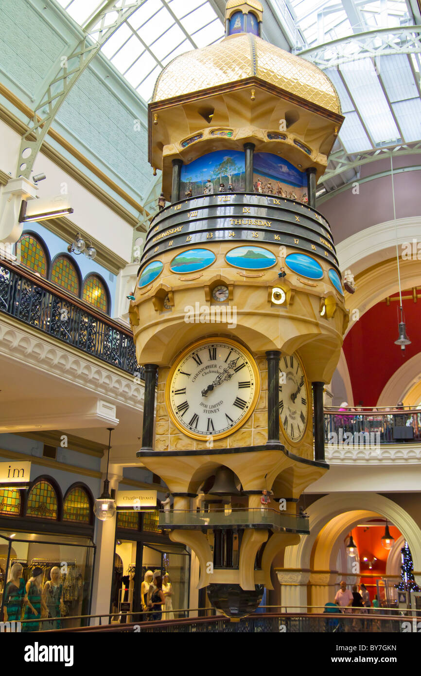 Hanging clock in shopping mall hires stock photography and images Alamy