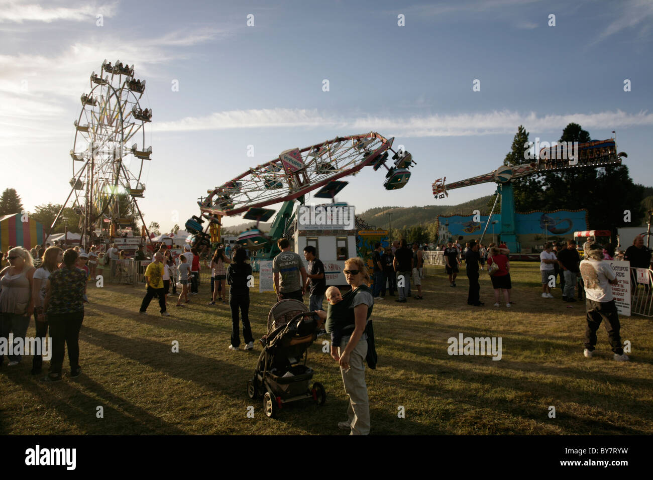 People amusement rides at Paul Bunyan Days, St. Maries, Idaho, September 4, 2010 Stock Photo - Alamy People amusement rides at Paul Bunyan Days, St. Maries, Idaho, September 4, 2010 Stock Photo - Alamy