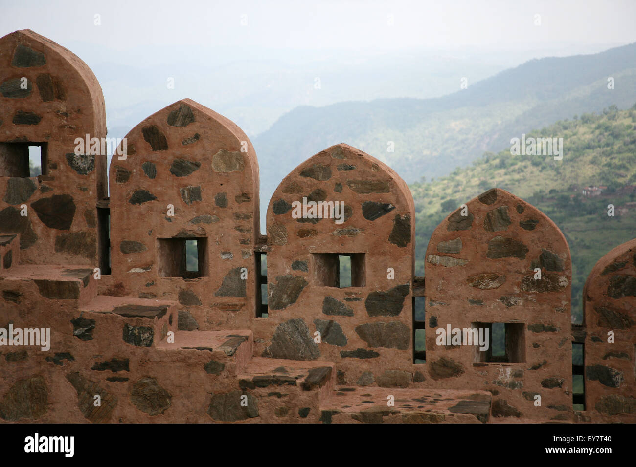 Ramparts and view beyond at Kumbalgarh Fort near Udaipur, Rajasthan, India Stock Photo