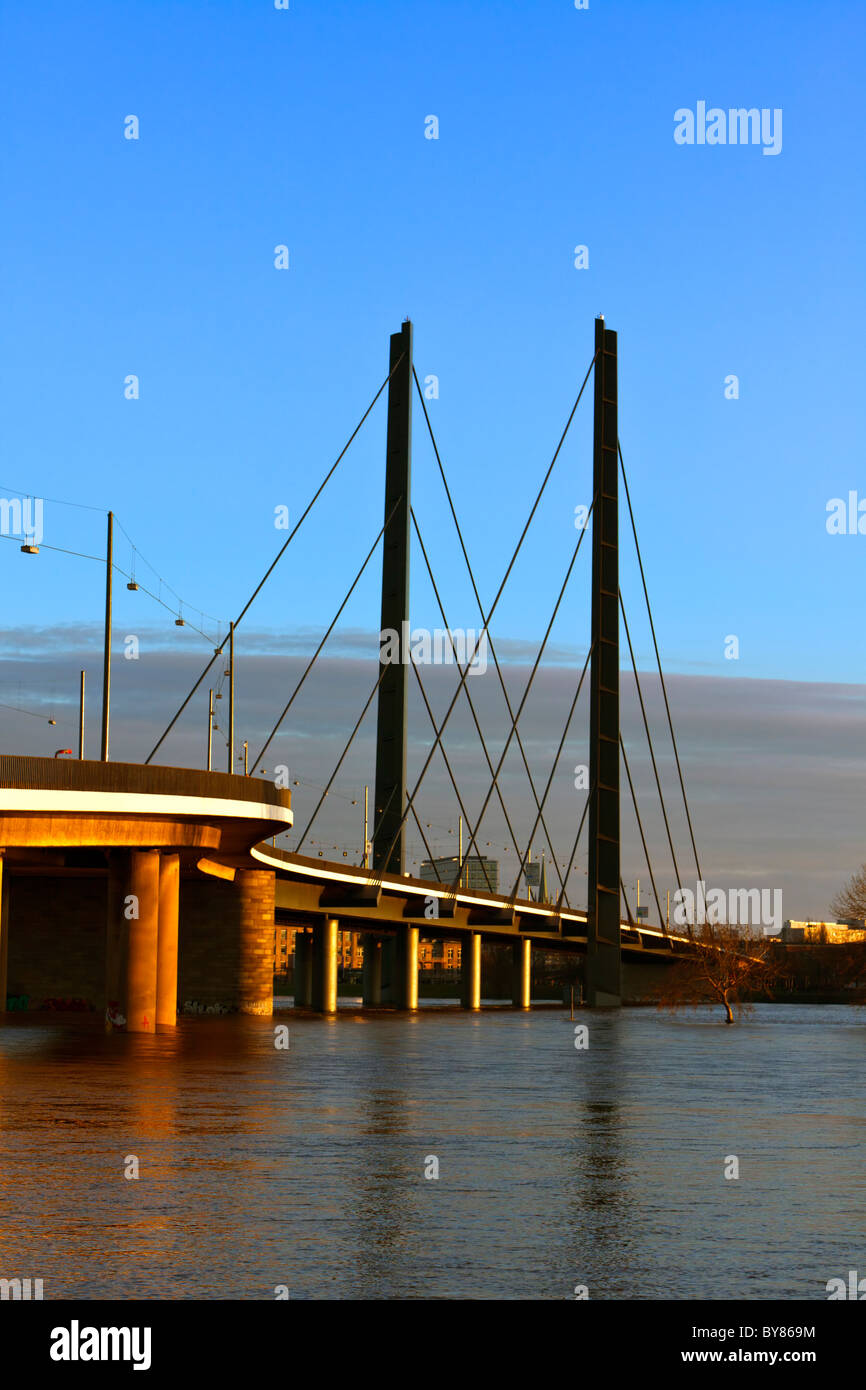 Rheinknie bridge at Dusseldorf during high tide in January 2011 Stock Photo