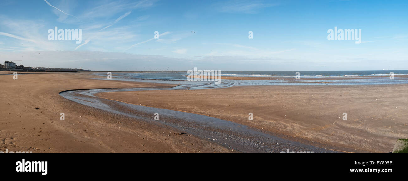 Low tide Margate beach water running into the sea Stock Photo Alamy