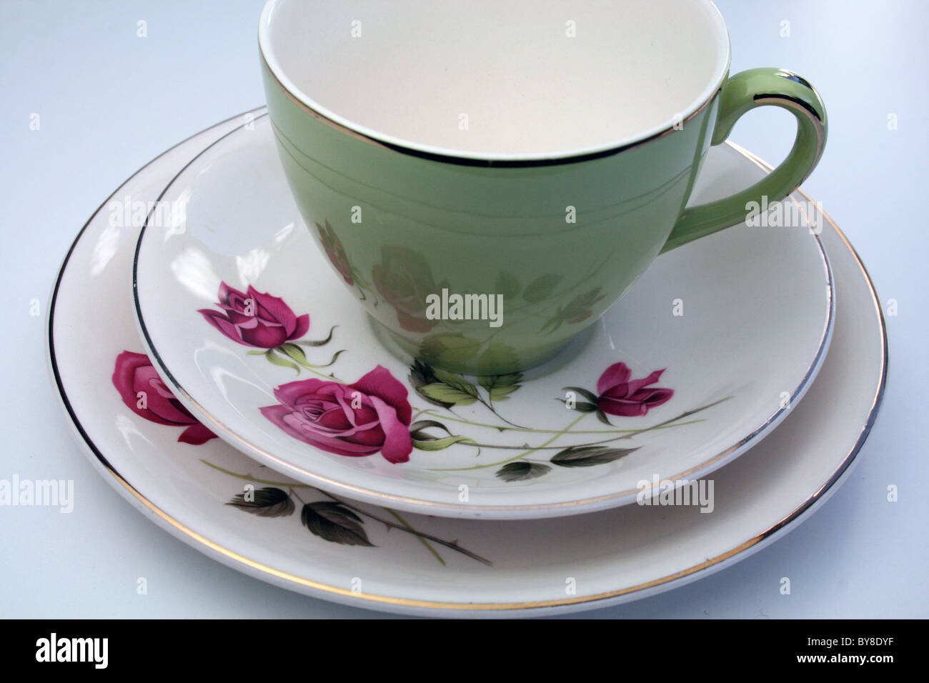 Cup and saucer hires stock photography and images Alamy
