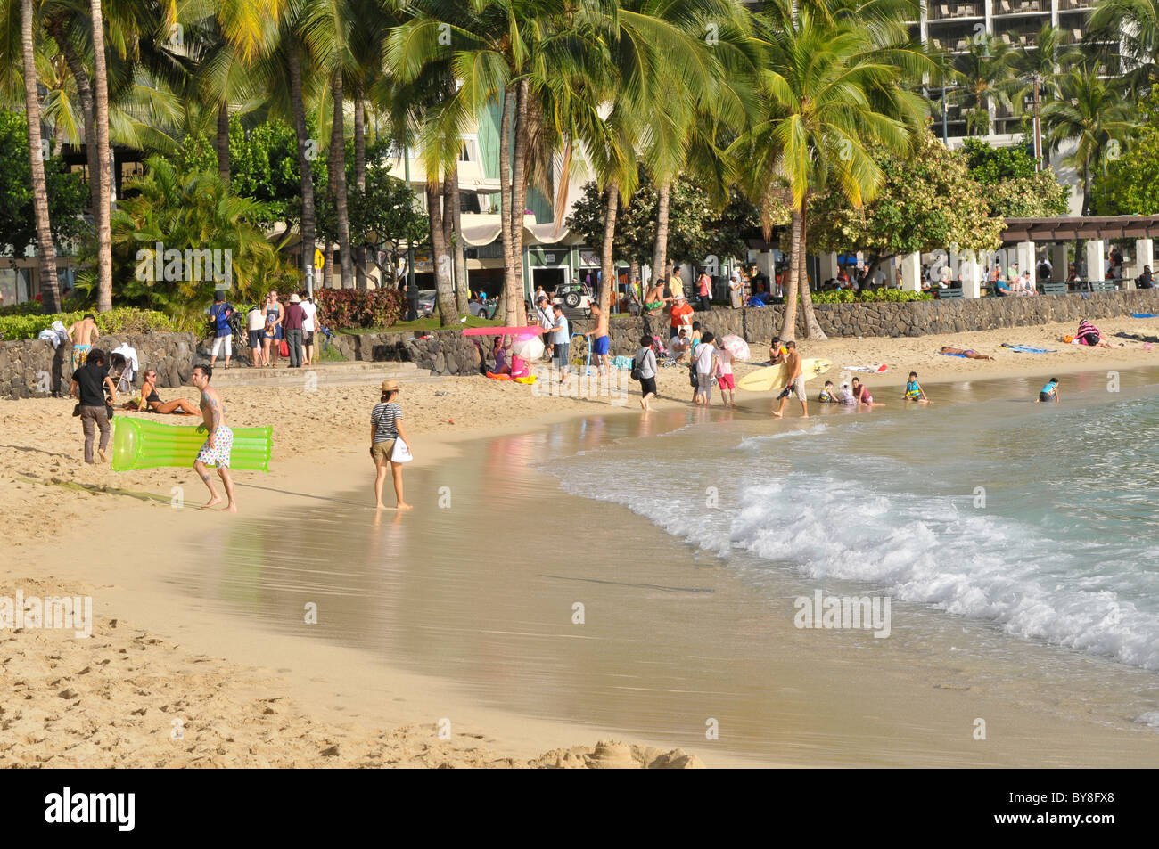 Waikiki beach enjoy the sun hi-res stock photography and images - Alamy