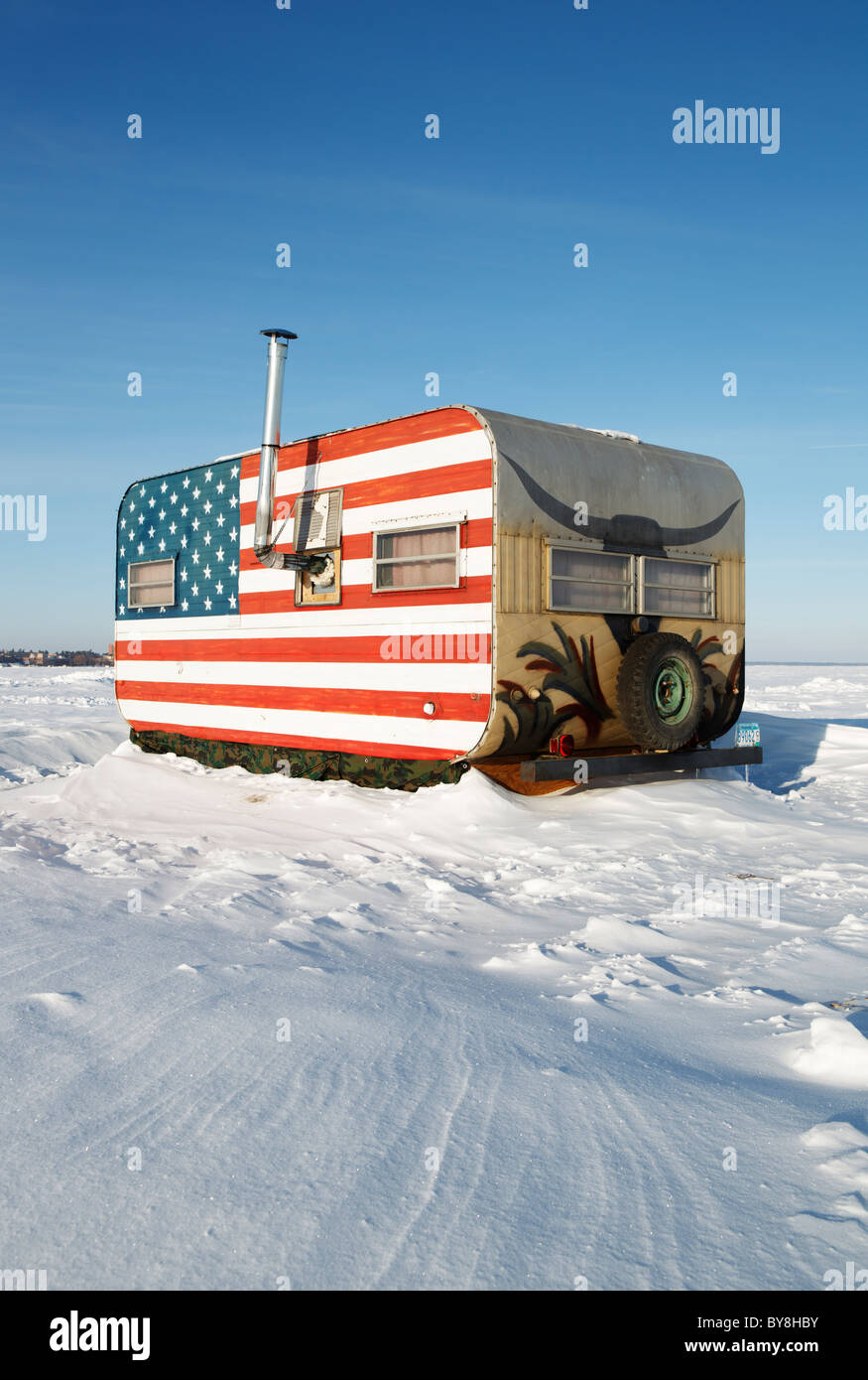 Ice fishing house hi-res stock photography and images - Alamy