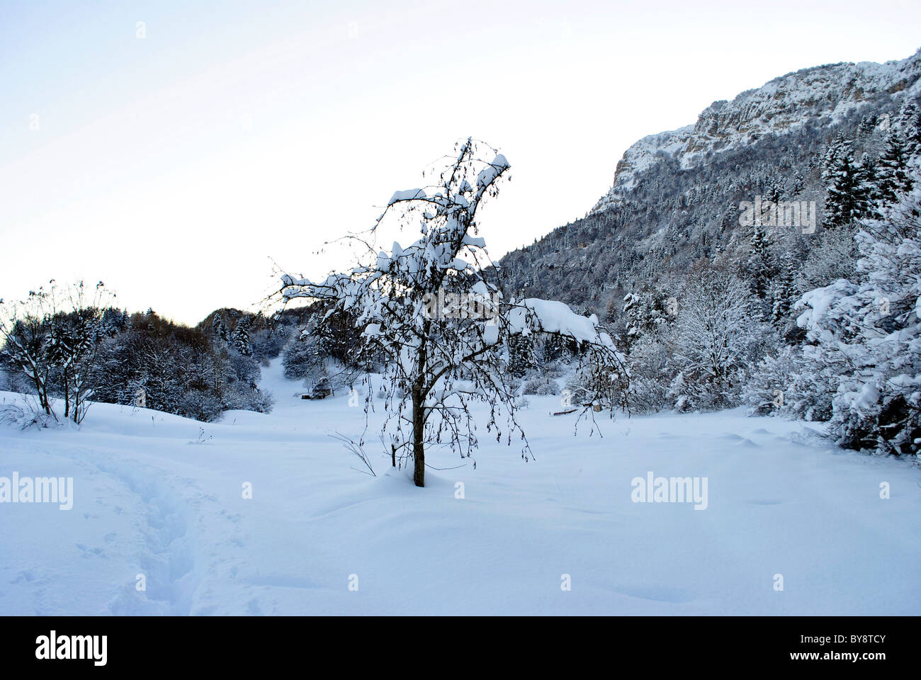 Deep freeze mountains hi-res stock photography and images - Alamy