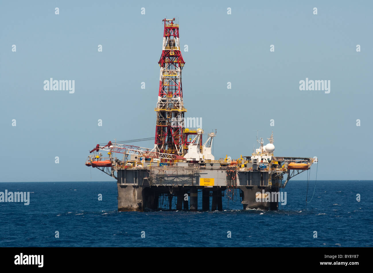 Oil Rig Brazil Oil drilling rig rio de janeiro hi-res stock photography and images - Alamy