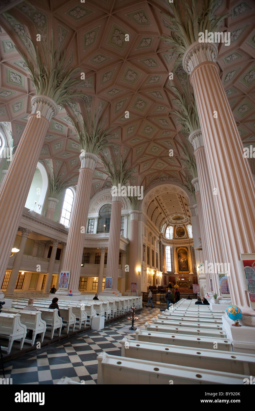 Saint nicholas church interior hi-res stock photography and images - Alamy
