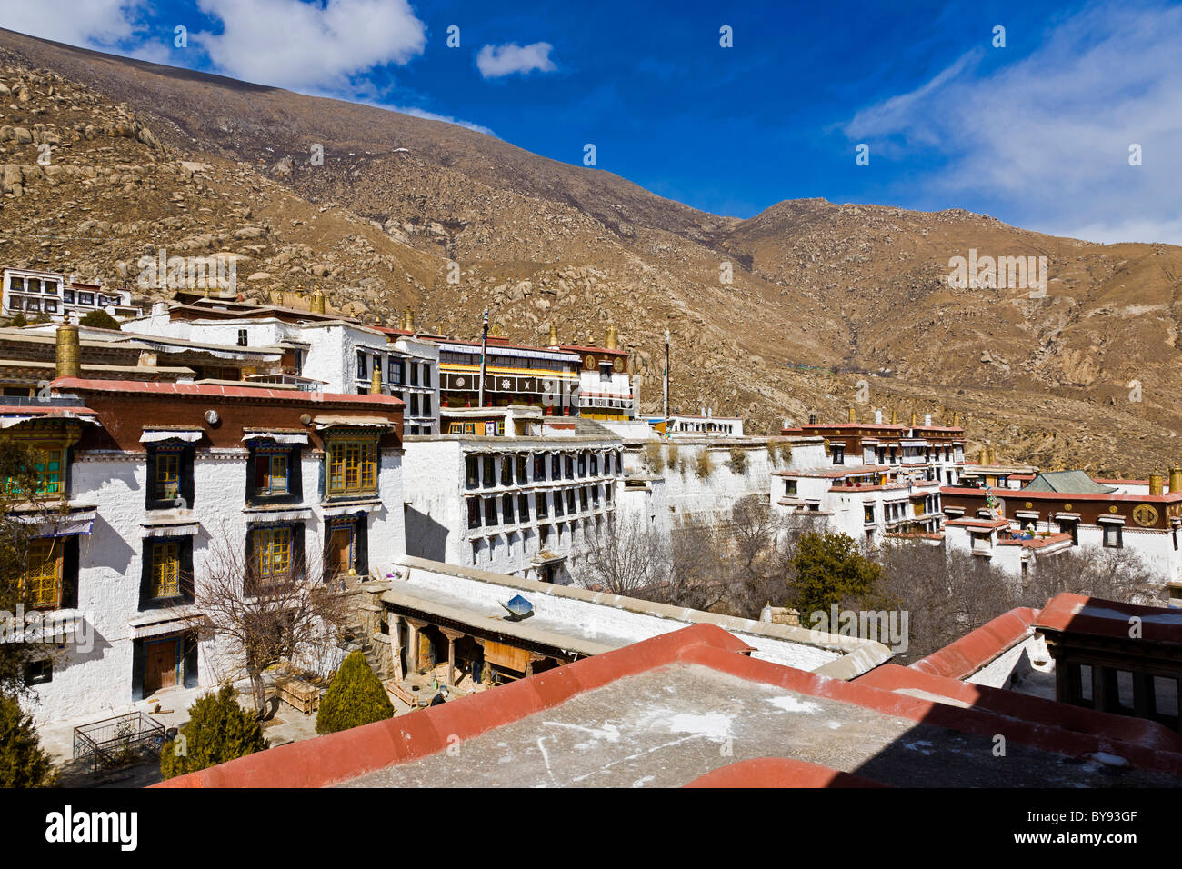 Exterior Drepung Monastery, Lhasa, Tibet. JMH4526 Stock Photo