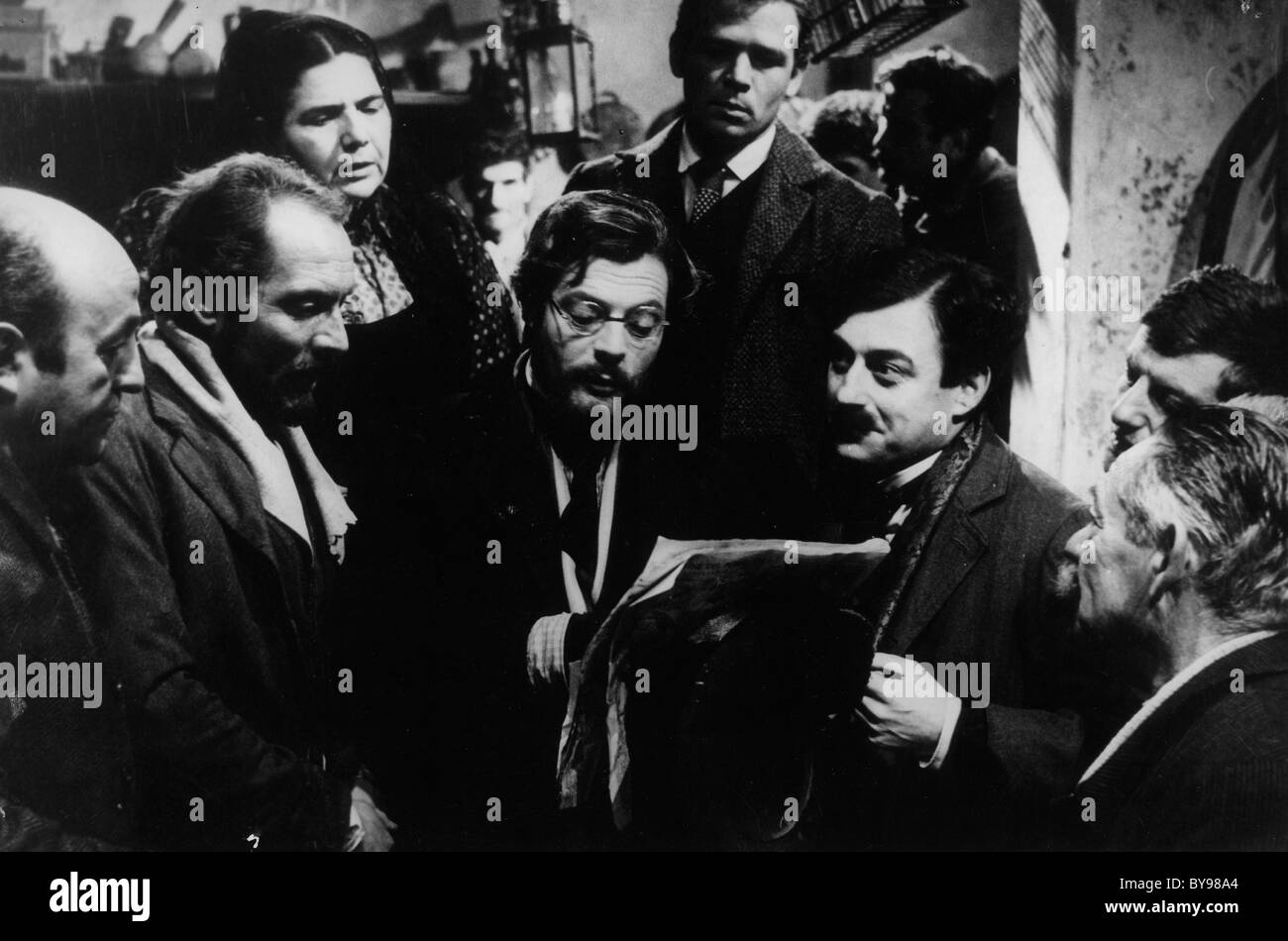 Les camarades  I compagni  Year : 1963 Italy Director : Mario Monicelli Bernard Blier, Marcello Mastroianni, Renato Salvatori, Stock Photo