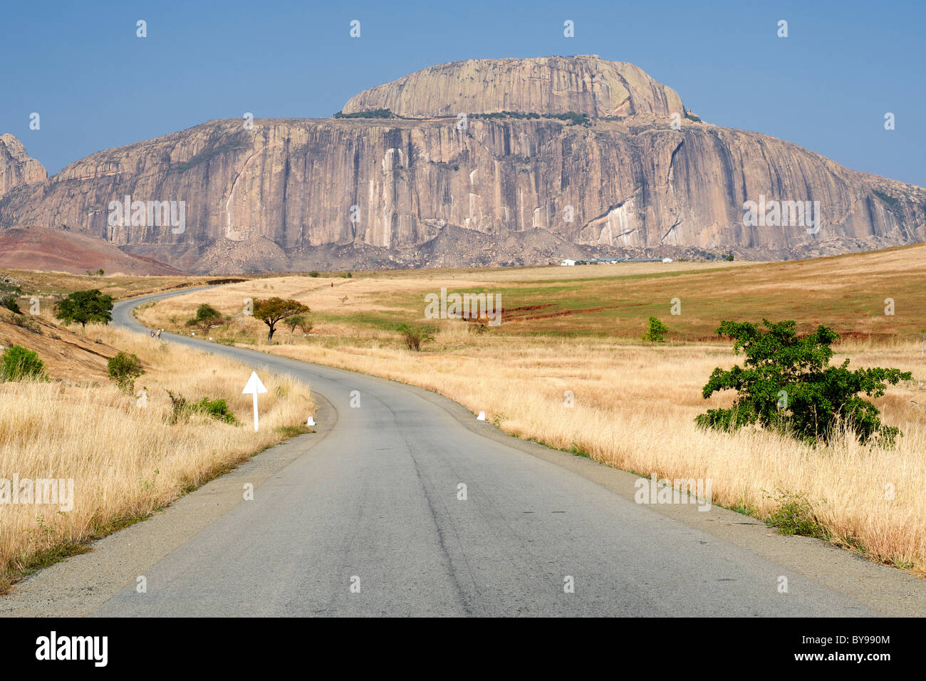 Fandana (the gateway to the south), a rock formation alongside the RN7 road in southwest Madagascar. Stock Photo