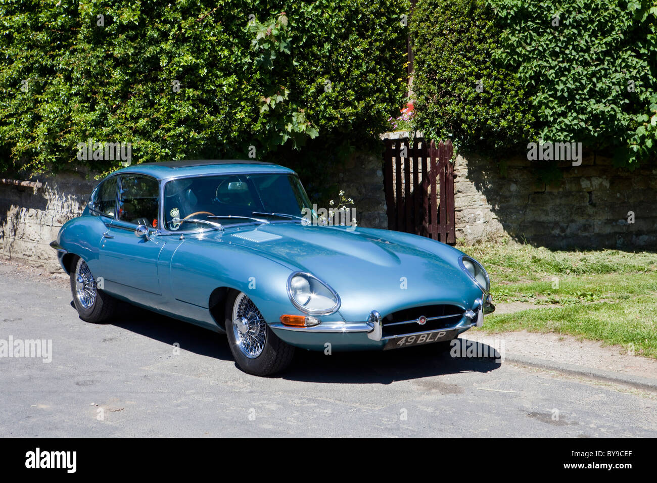 Jaguar e type 1960s hi-res stock photography and images - Alamy