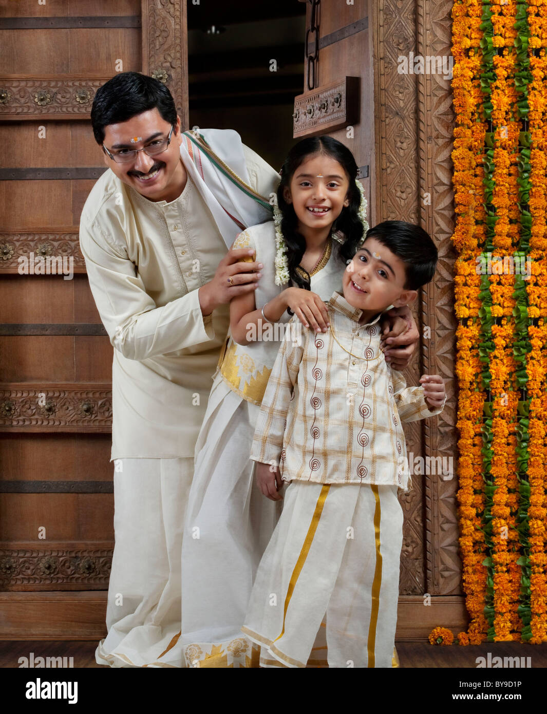 Live life: A Happy Indian Family Portrait - Mudframes PicturesMudframes  Pictures