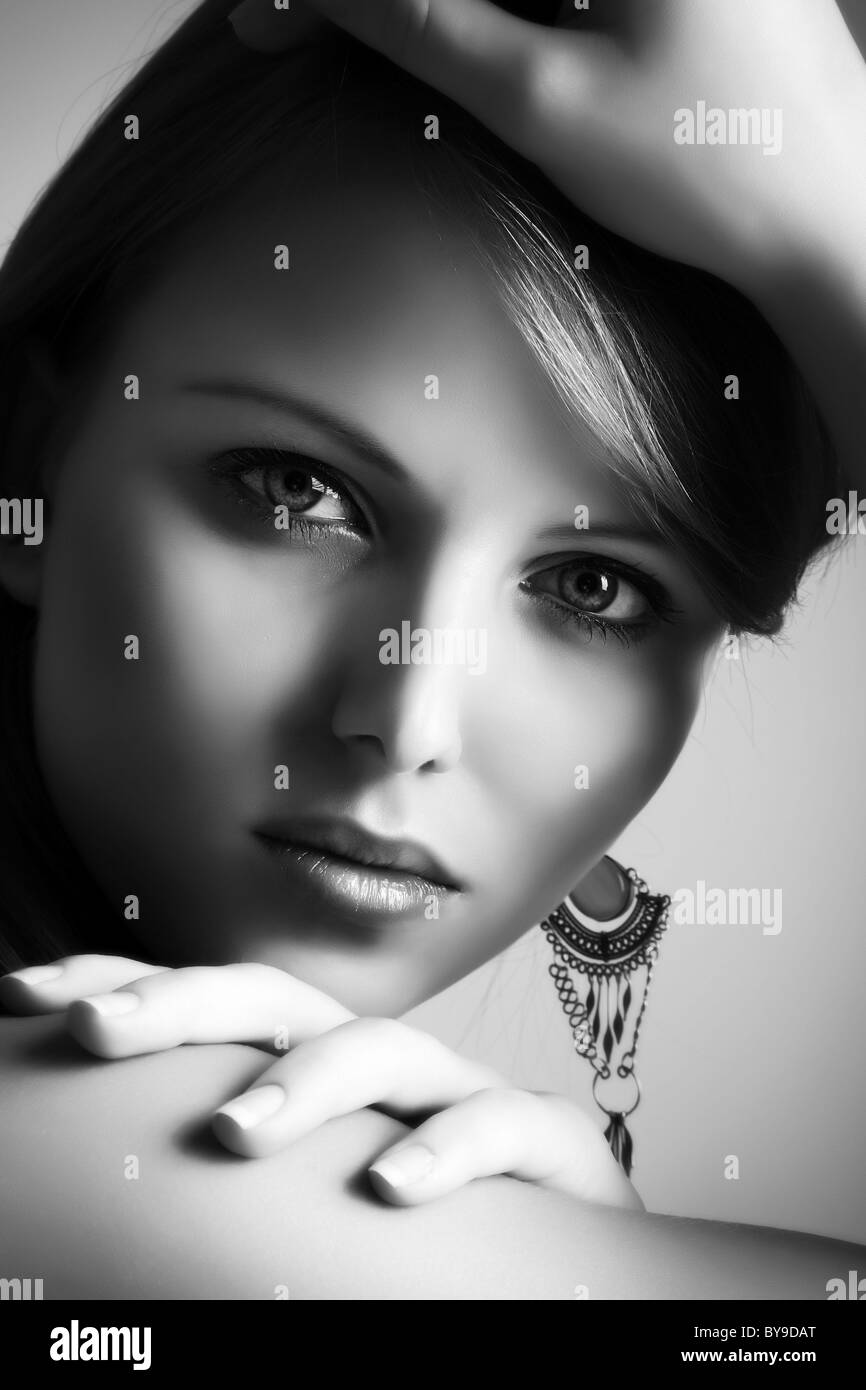 Young womans, portrait, black and white, beauty Stock Photo - Alamy