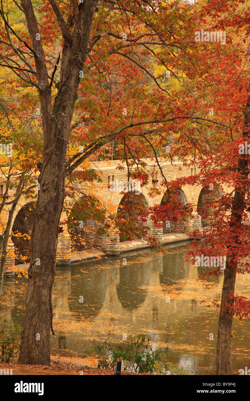 Crab Orchard Dam/Bridge, Cumberland Mountain State Park, Crossville, Tennessee, USA Stock Photo