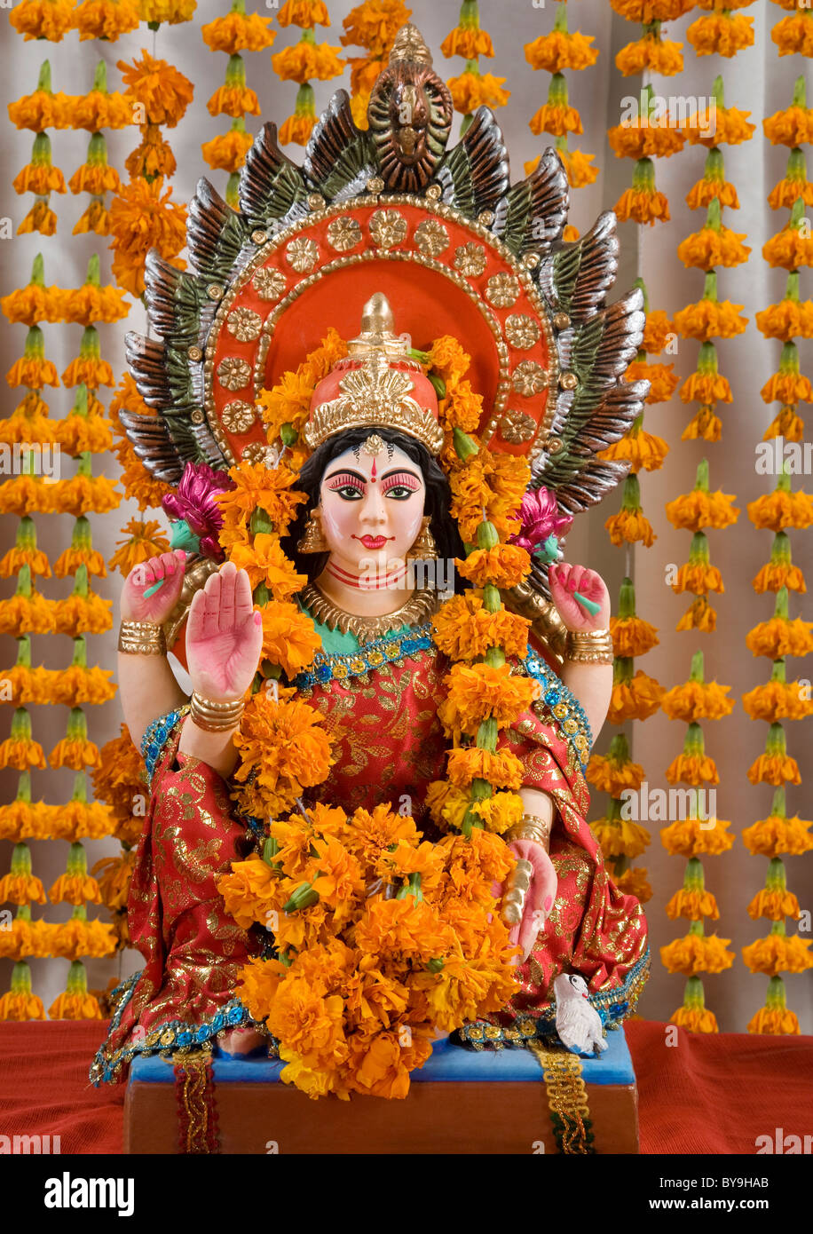 Lakshmi idol hires stock photography and images Alamy