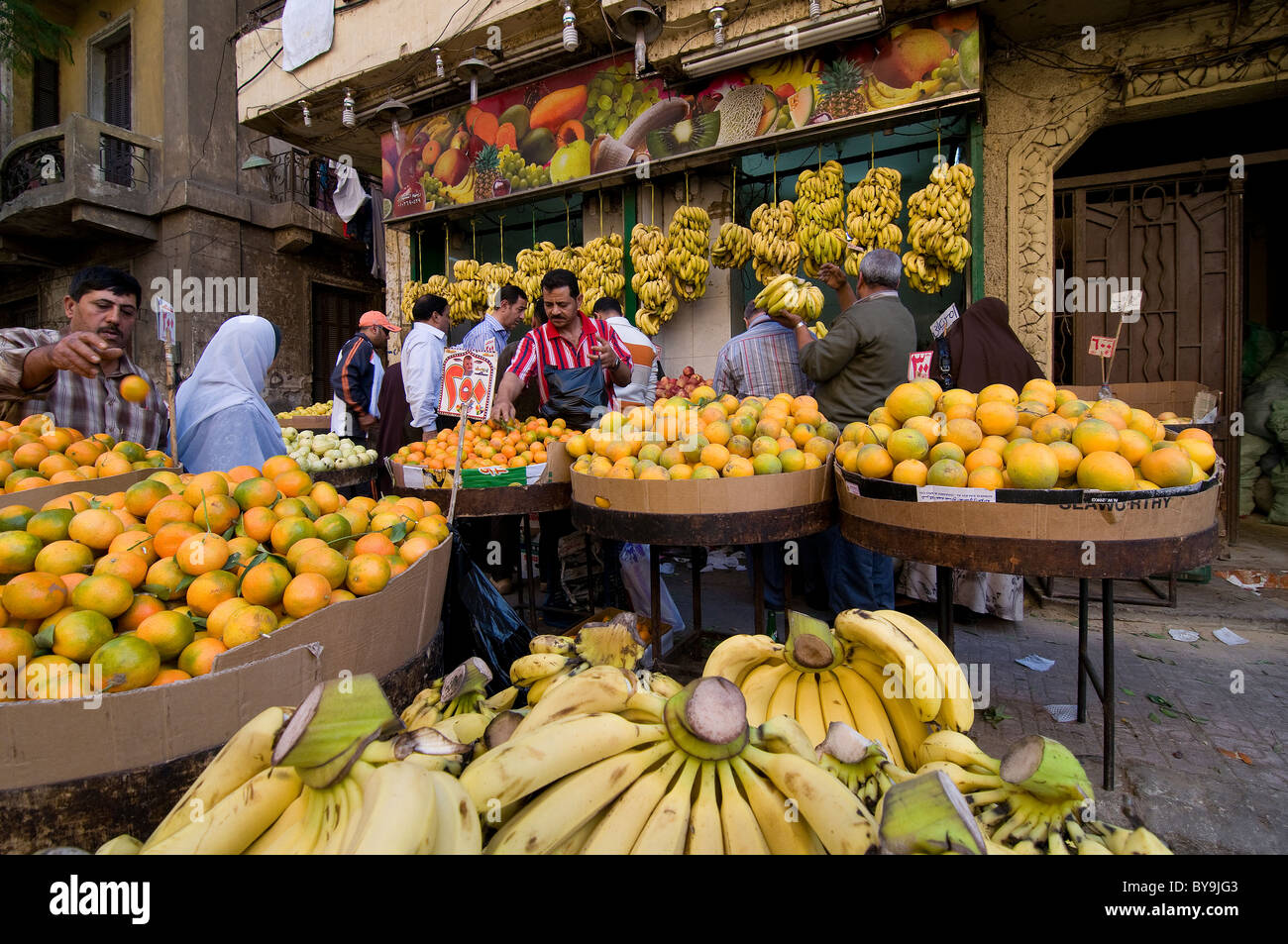 A fruit market in Cairo's Saad Zaghloul district Stock Photo Alamy