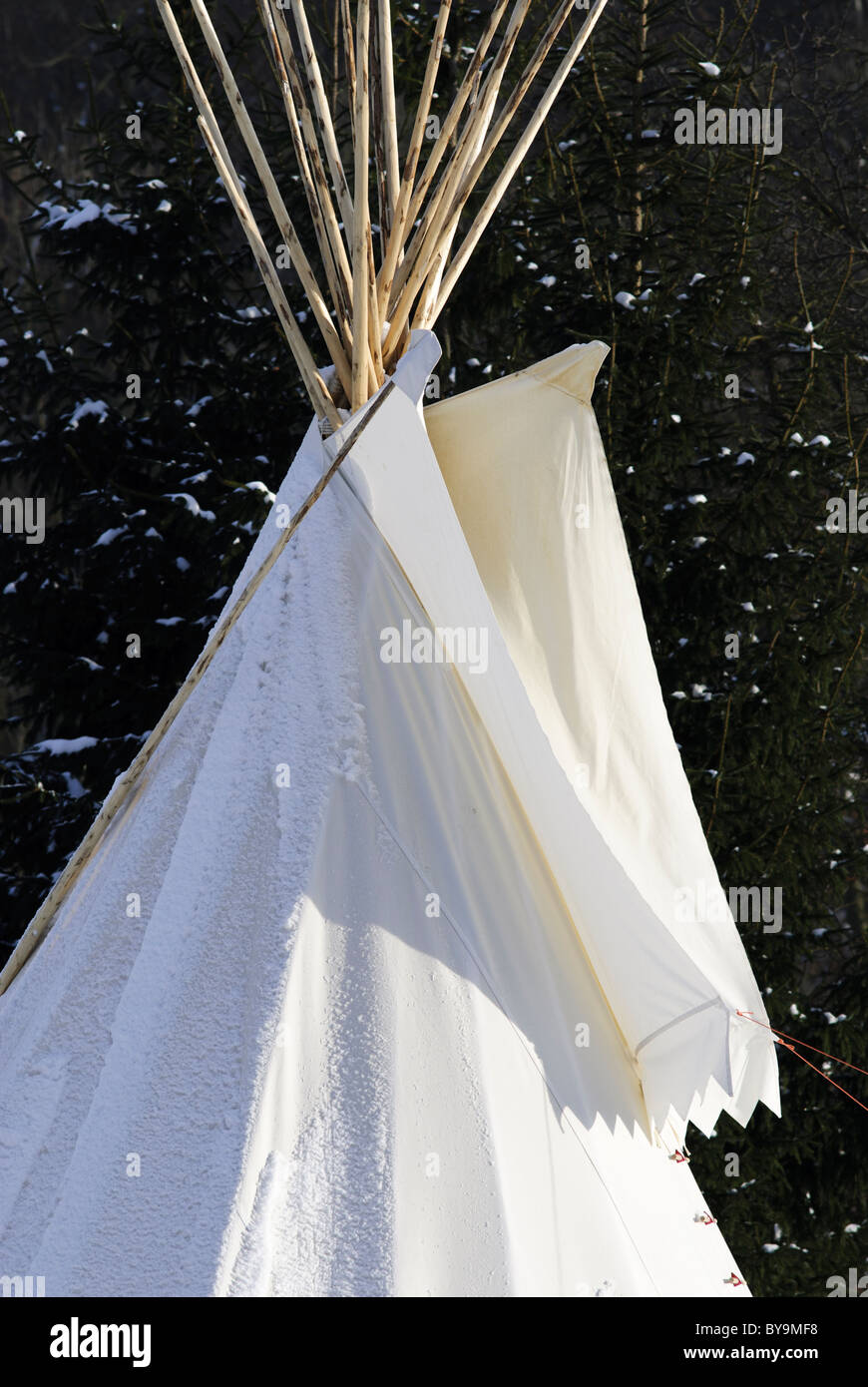 Teepee tents hi-res stock photography and images - Alamy