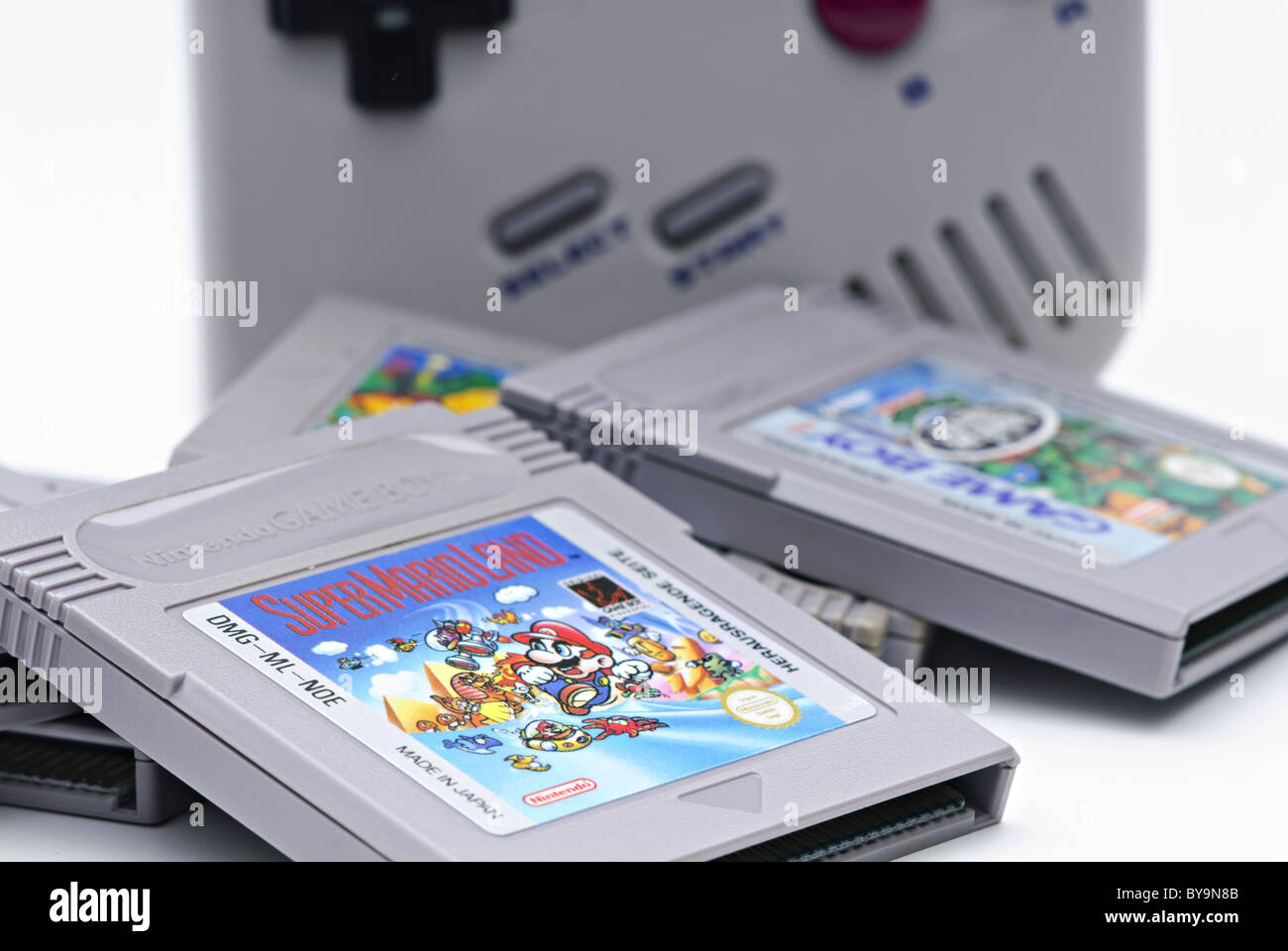 1989 Game Boy with game cartridges Stock Photo - Alamy