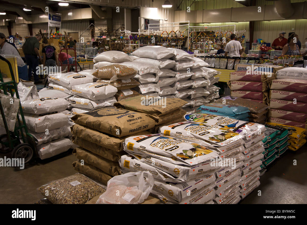 Bulk quantities hires stock photography and images Alamy