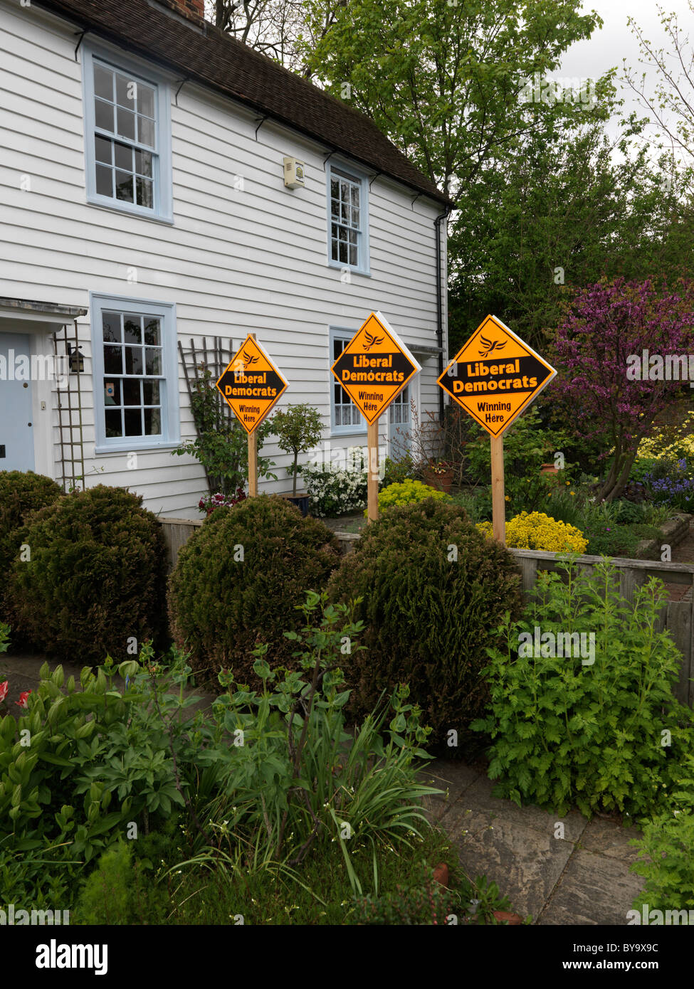 Cheam Surrey England Liberal Democrats Signs In Garden Outside weather boarded House At Election Time May 2010 Stock Photo