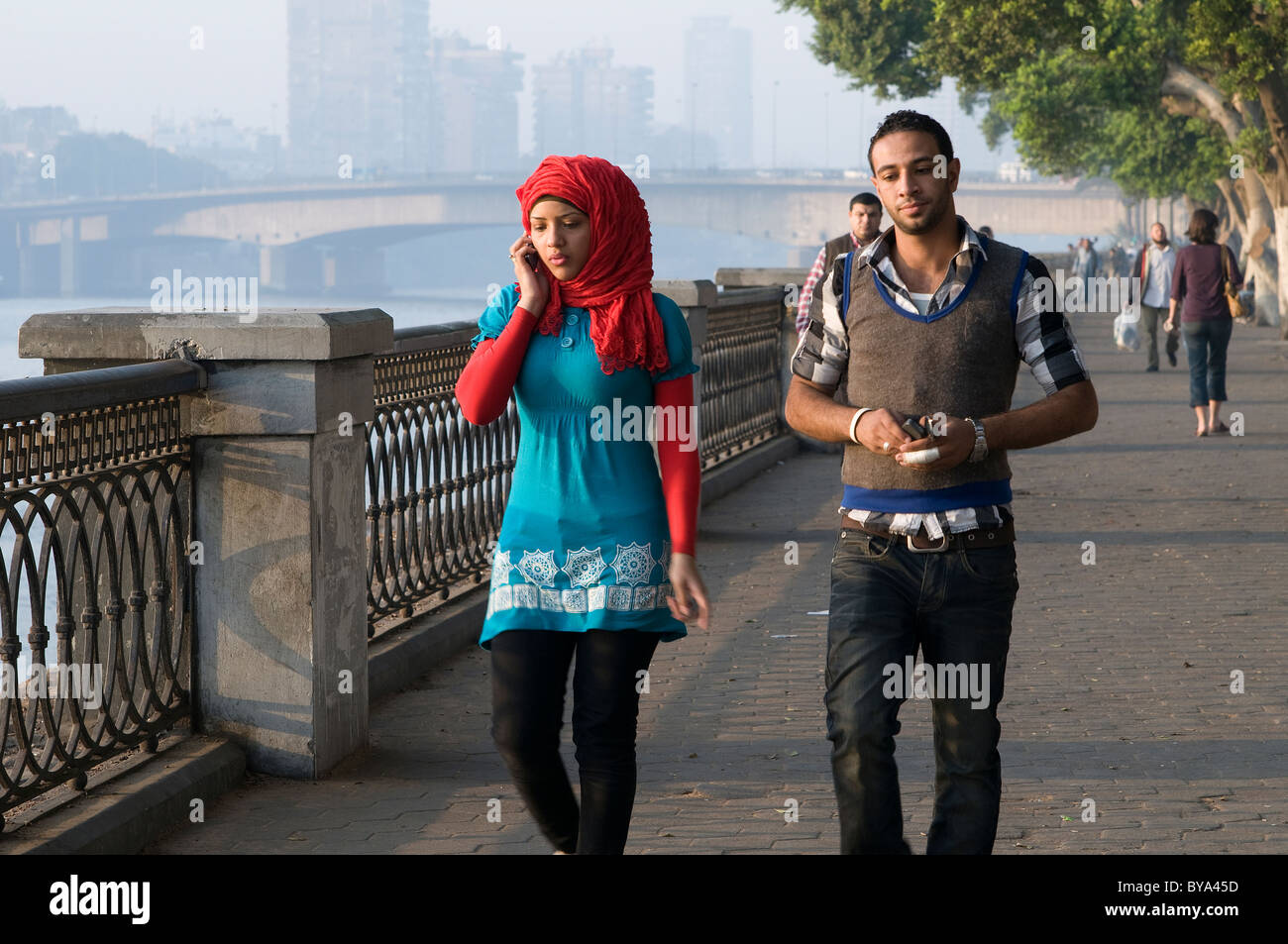 Young Egyptian couples meet along the Nile for secret love as they don