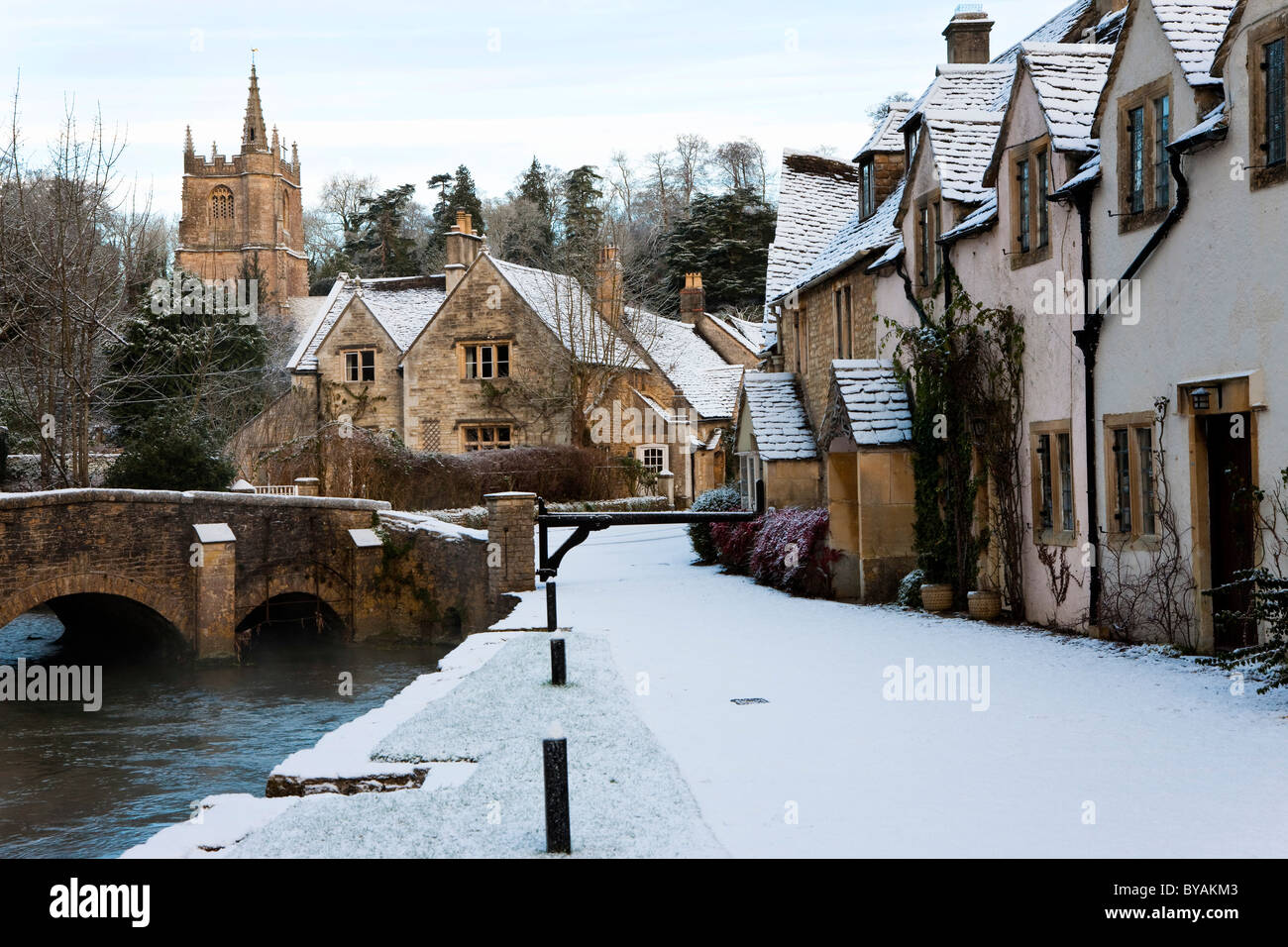 Castle Combe in the snow, Cotswolds, Wiltshire Stock Photo