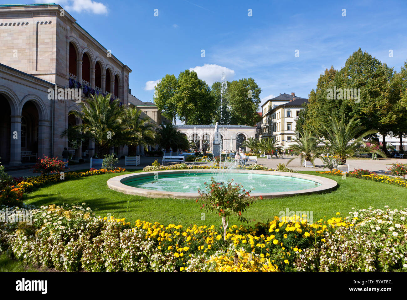 Kurgarten, spa garden of the Kurhaus spa hotel with the Regentenbau