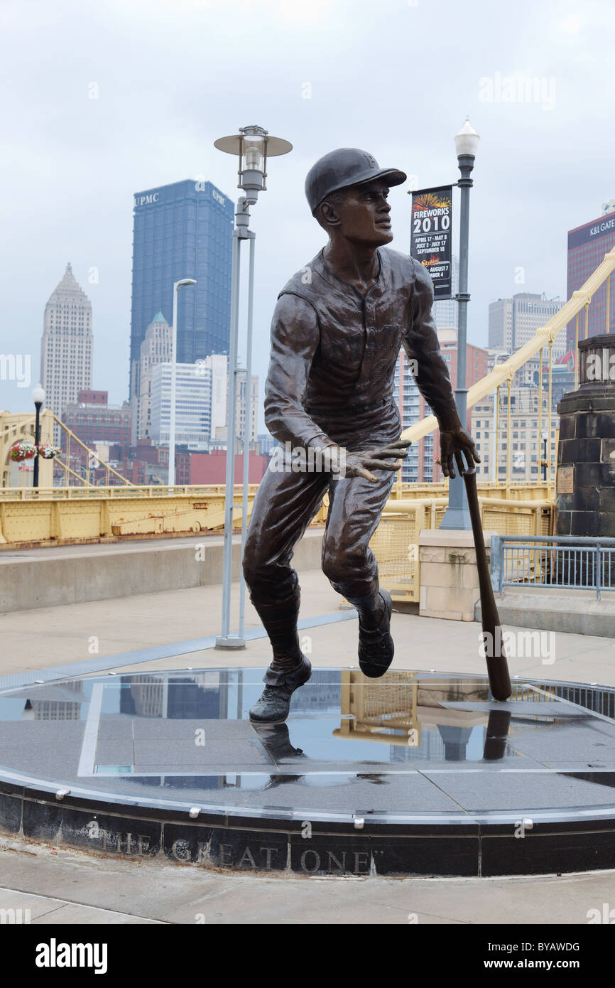 Roberto Clemente statue outside PNC Park Sports Stadium in Pittsburgh, Pennsylvania, USA Stock