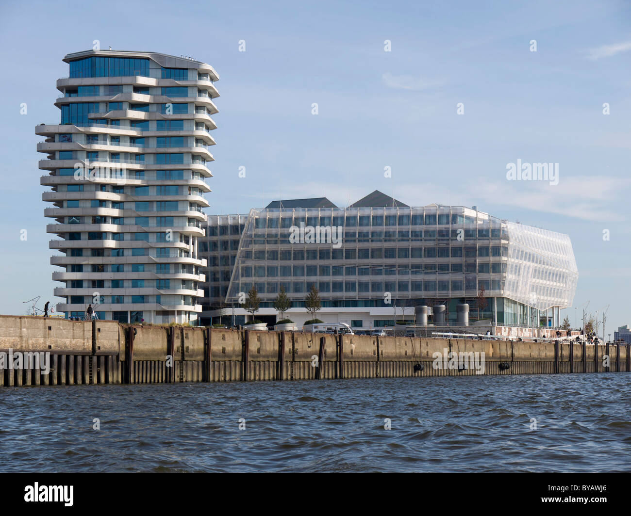 MarcoPoloTower and Unilever Zentrale headquarters, Strandkai