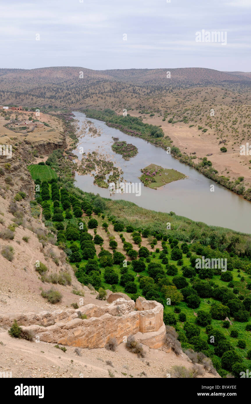 Ancient fortifications and landscapes hi-res stock photography and ...