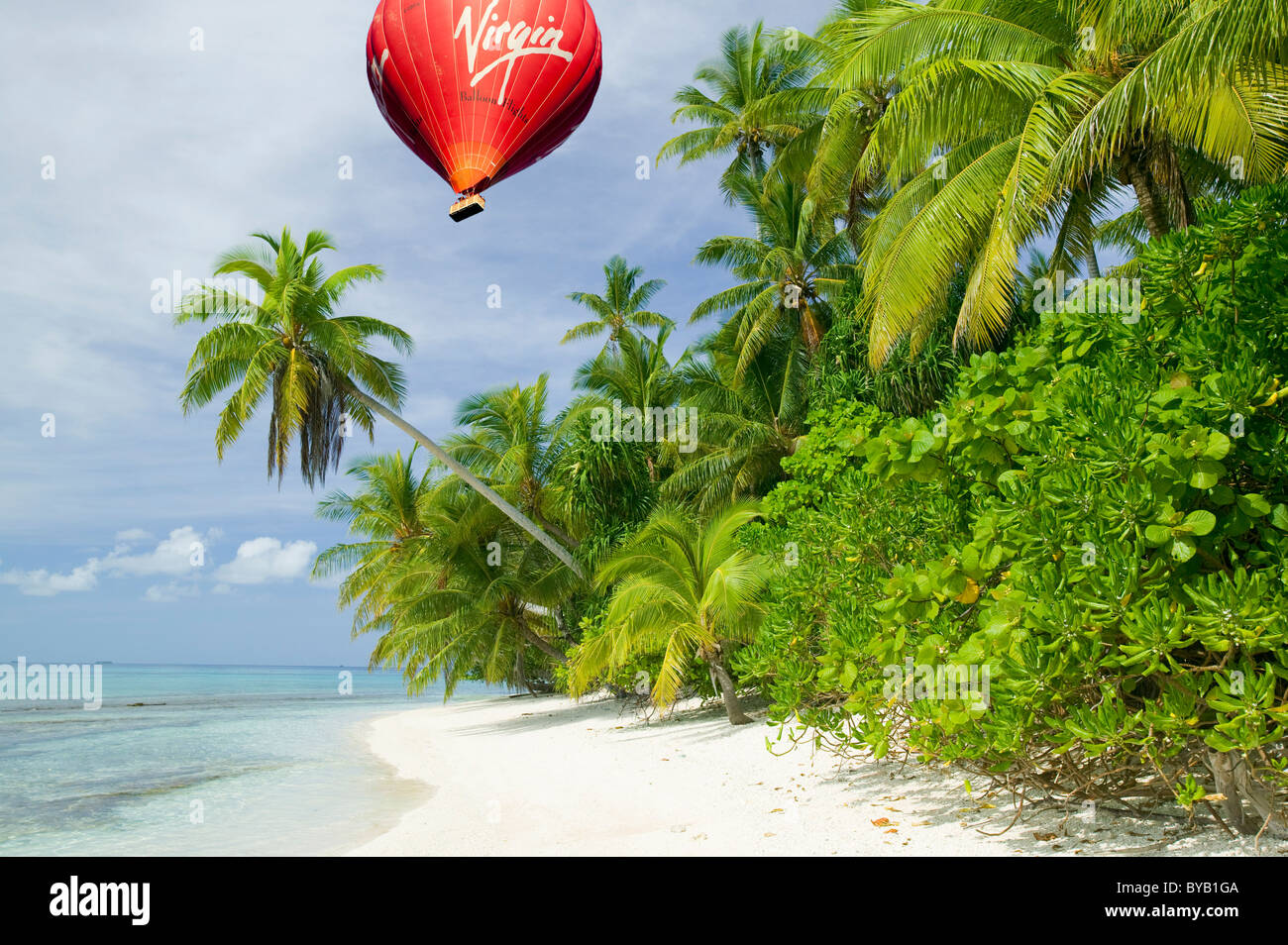 Funafuti atol Tuvalu on the front line of the battle against global warming Only 15 feet above sea level with hot air balloon Stock Photo