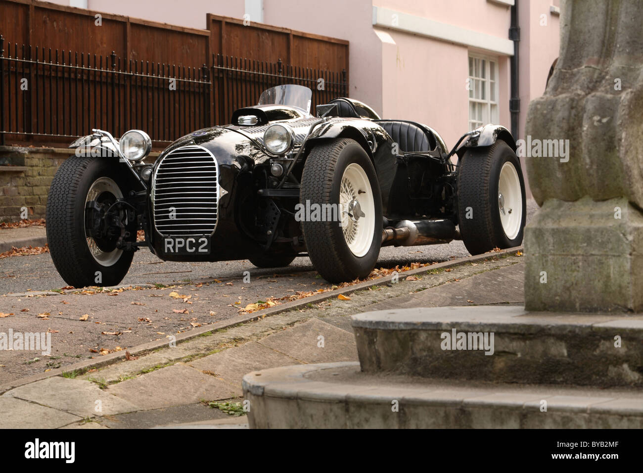 HWM Stovebolt in black special race car, stirling moss first race car ...