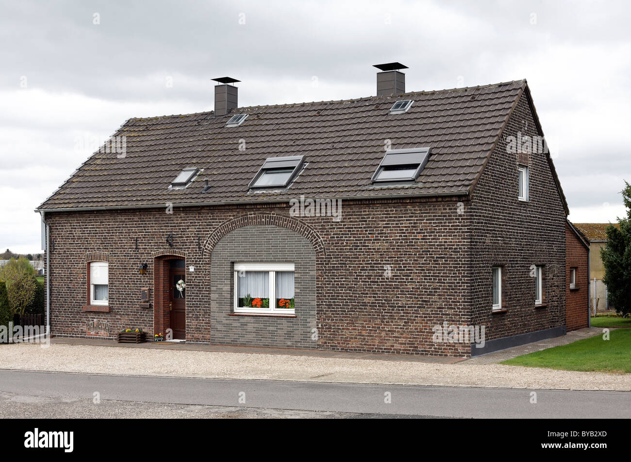 Small farmhouse in the Lower Rhine region, Gellep-Stratum district, Krefeld, North Rhine-Westphalia, Germany, Europe Stock Photo