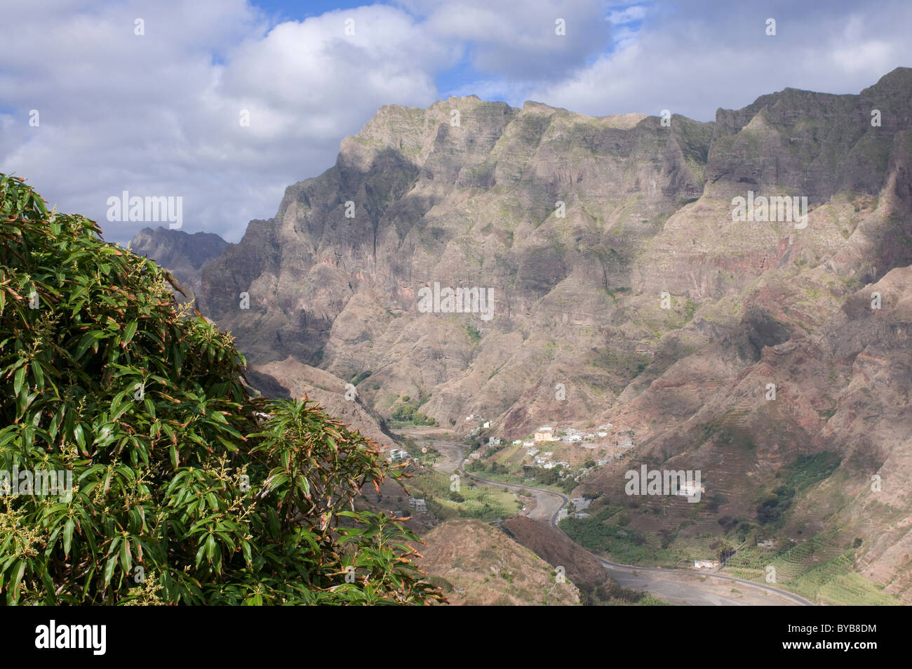 Village of chain of rocks hi-res stock photography and images - Alamy