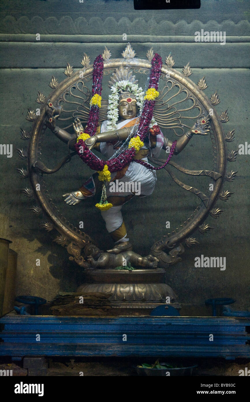 Bronze Shiva Statue in Sri Jalagandeeswarar Temple inside Vellore Fort in Vellore India Stock Photo
