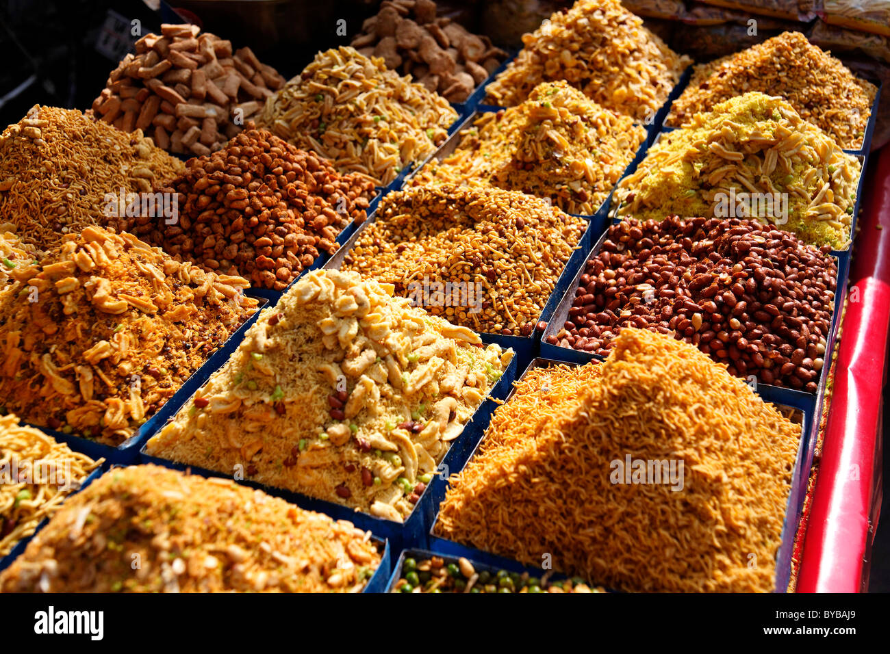 Indian snacks, Haldwani, Uttarakhand region, northern India, India, Asia Stock Photo