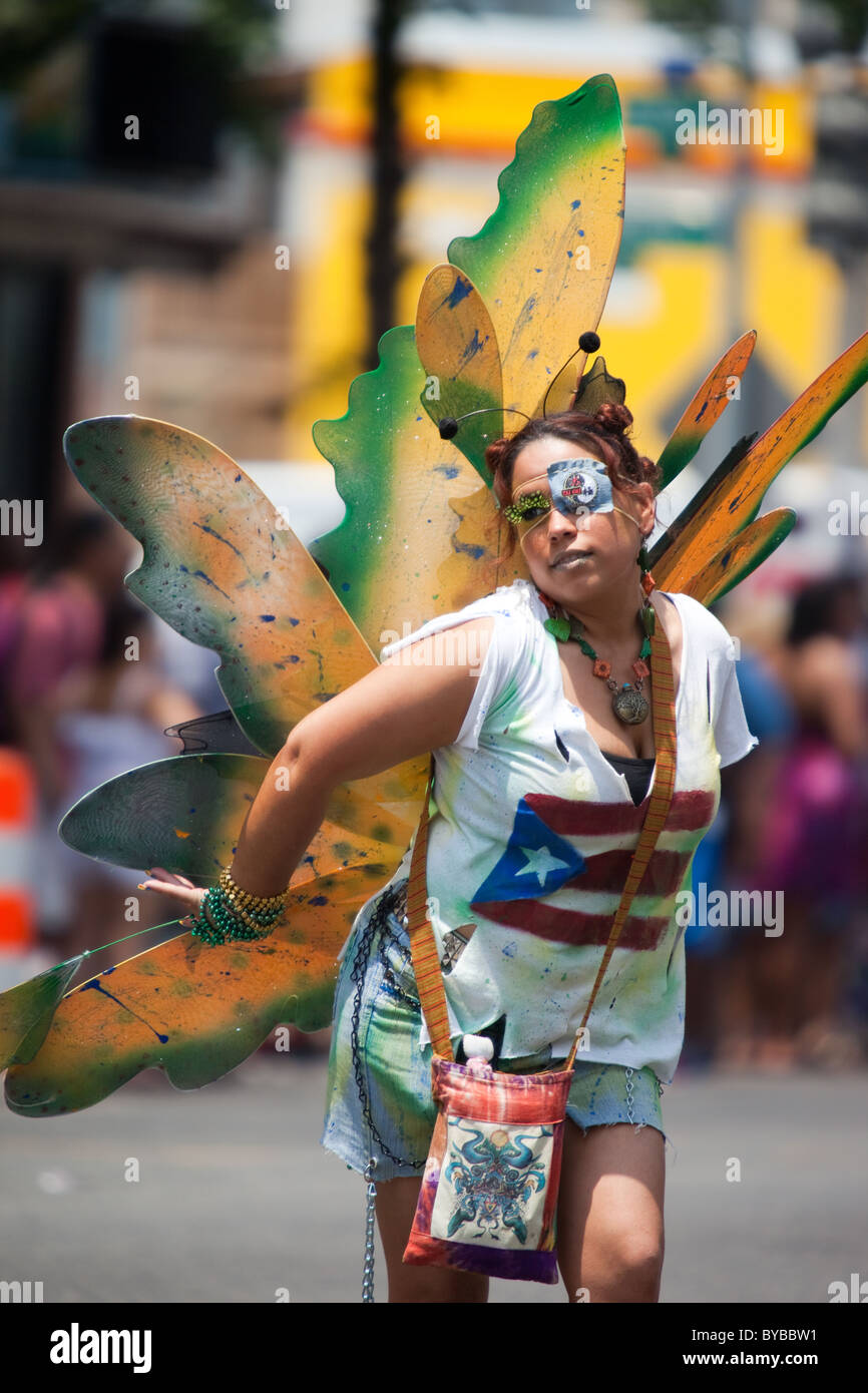 Caribbean carnival costume hi-res stock photography and images - Alamy
