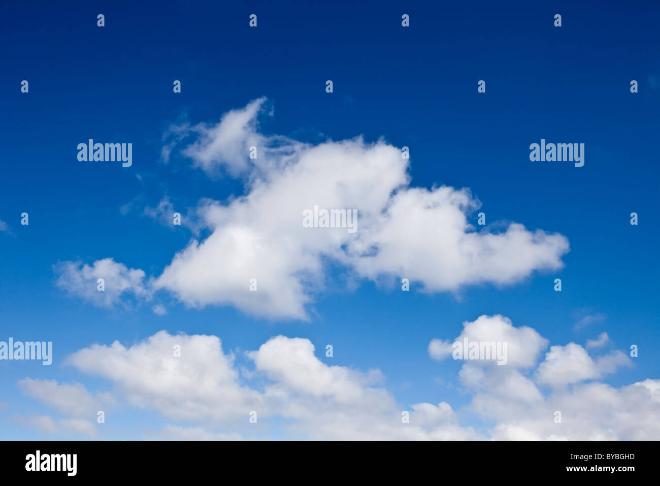 Fluffy cumulus clouds and a blue sky Stock Photo - Alamy
