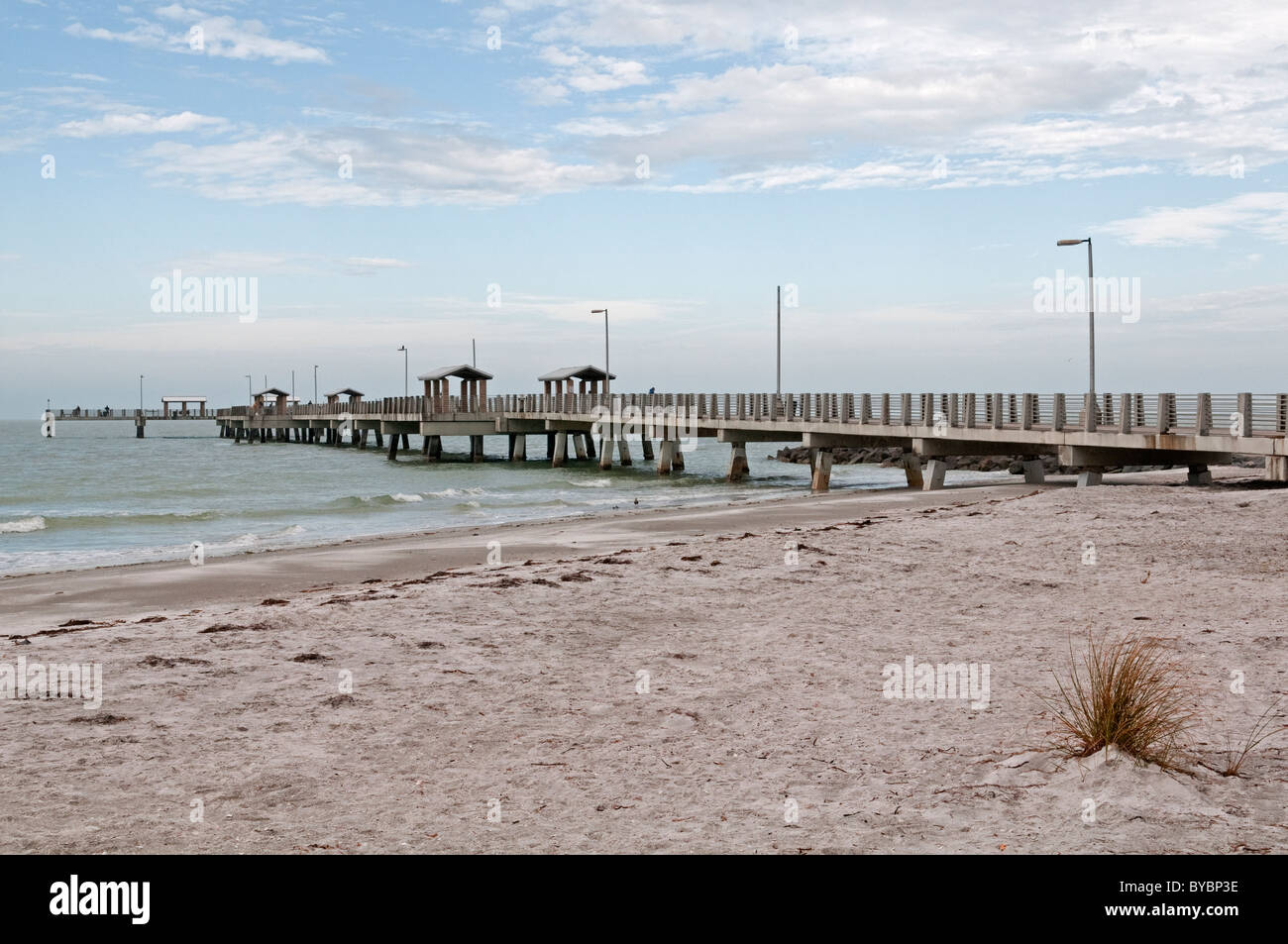 Fishing pier fort de soto hi-res stock photography and images - Alamy