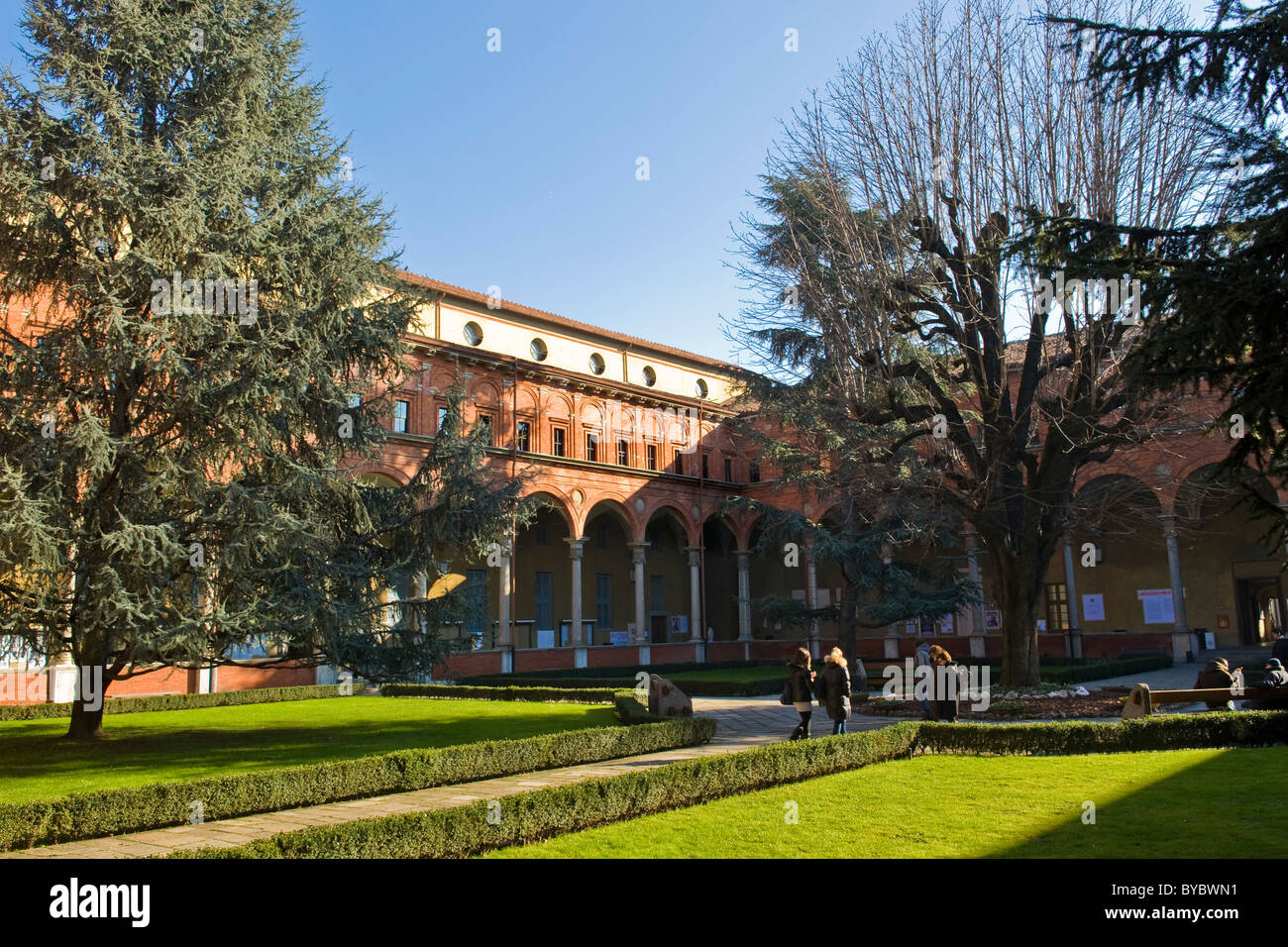 Catholic University of Sacred Heart, Università Cattolica del sacro Cuore,  Milan, italy Stock Photo - Alamy, image size:1300x956