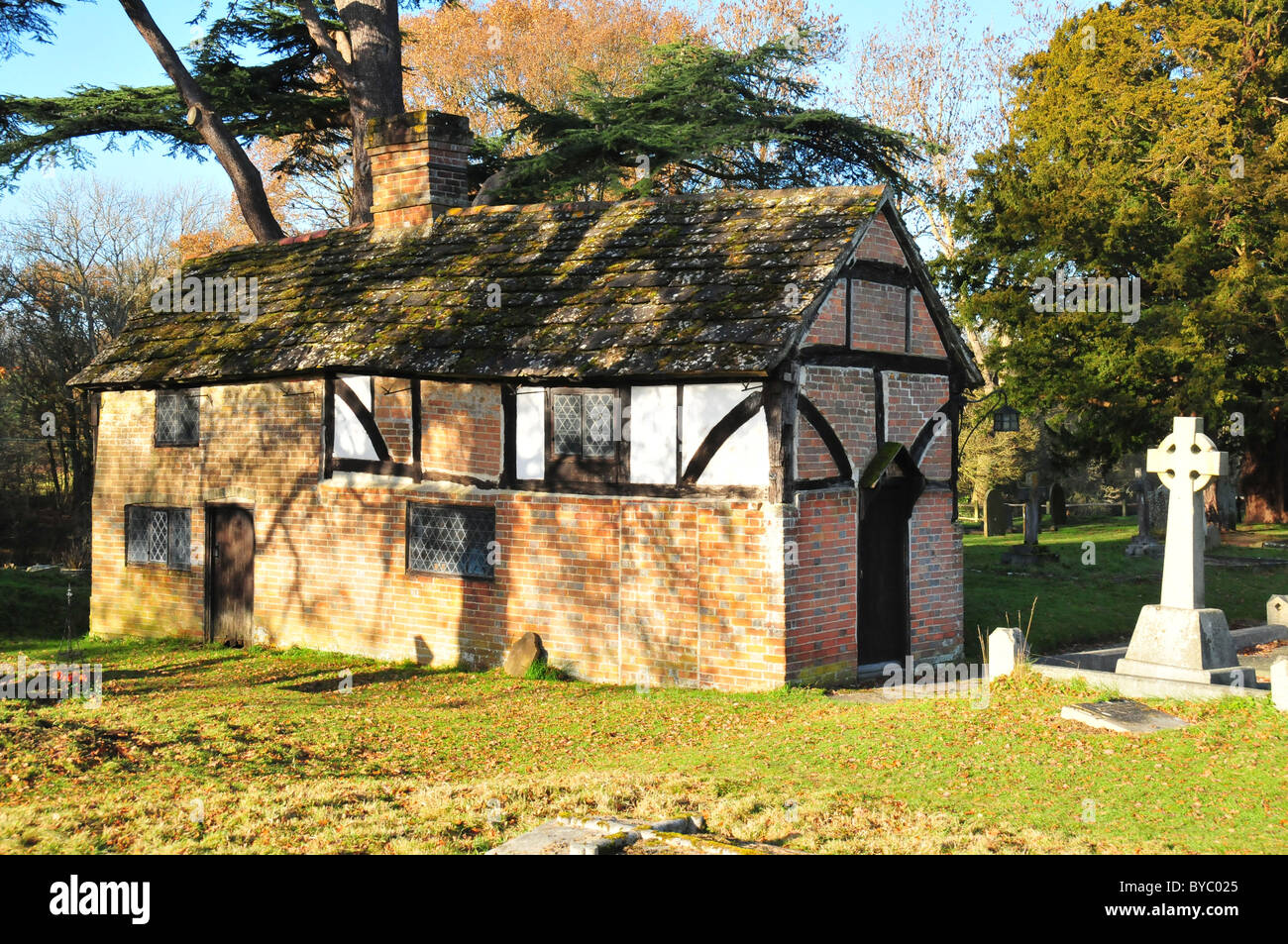 Itchingfield parish church priest house Stock Photo Alamy